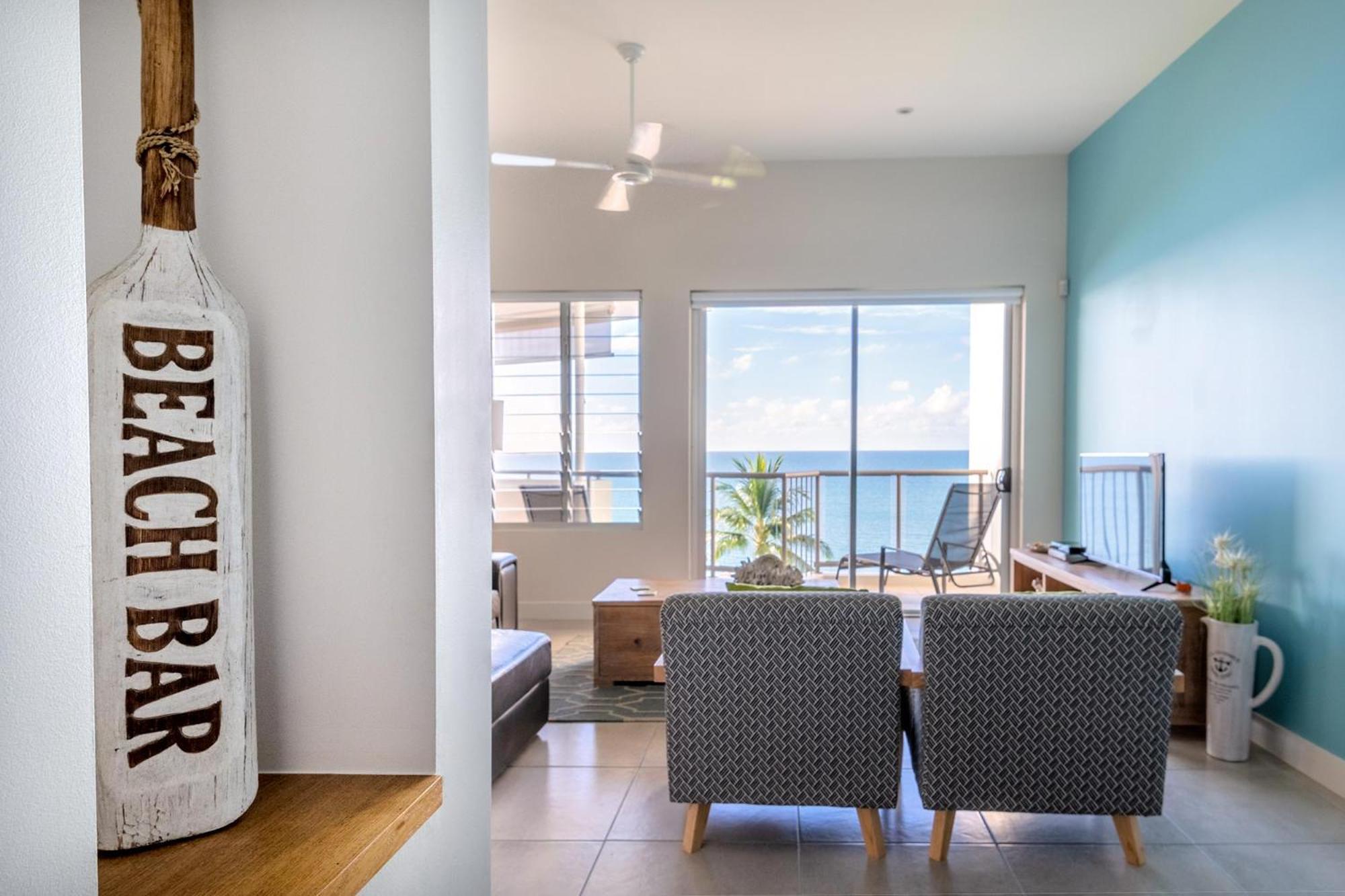 Coral Cove Apartments - Absolute Beachfront Resort Bowen Esterno foto